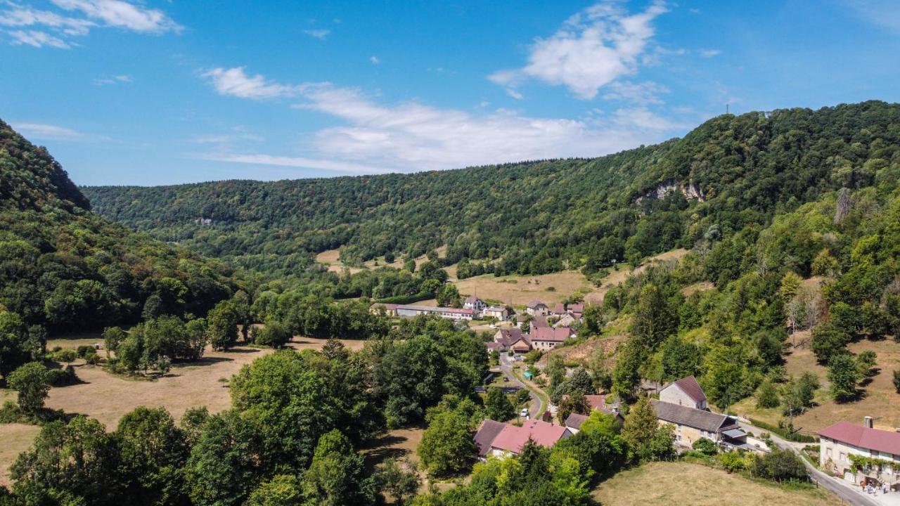 Gite Des Reculees Ladoye-sur-Seille Eksteriør bilde